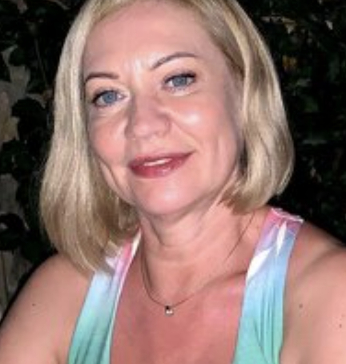 Medium Jolanda